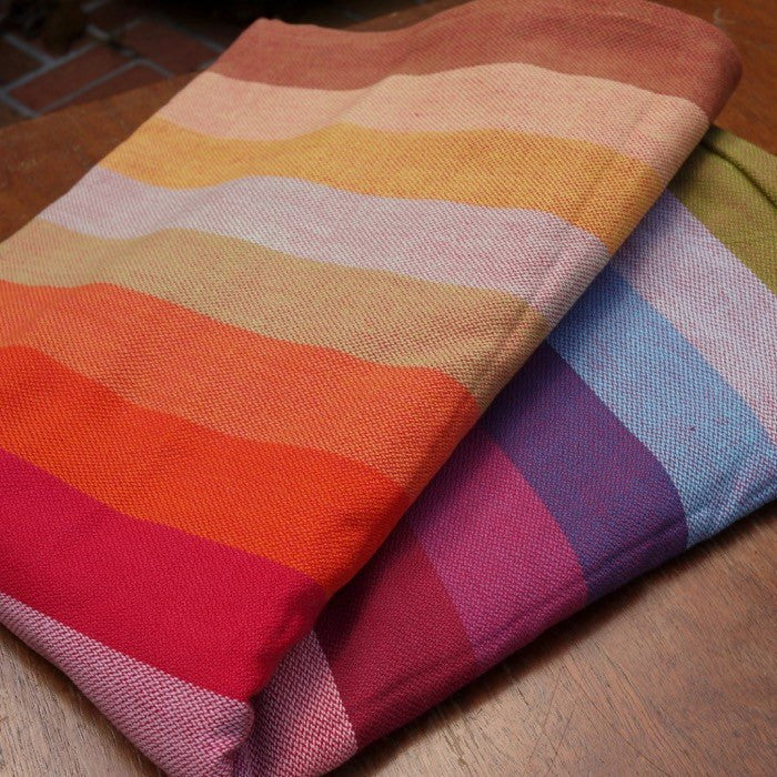 Mercado Red Weft Woven Wrap
