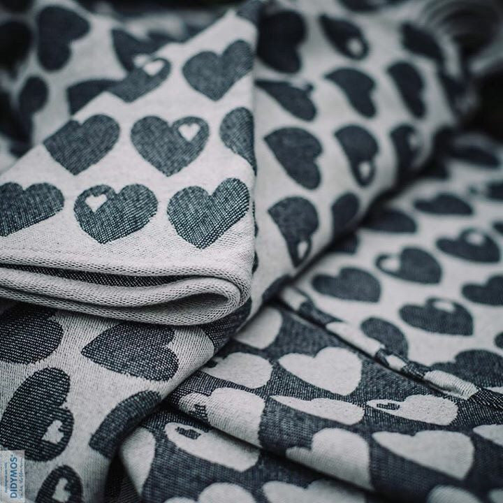 Didymos Hearts Monochrome Woven Wrap